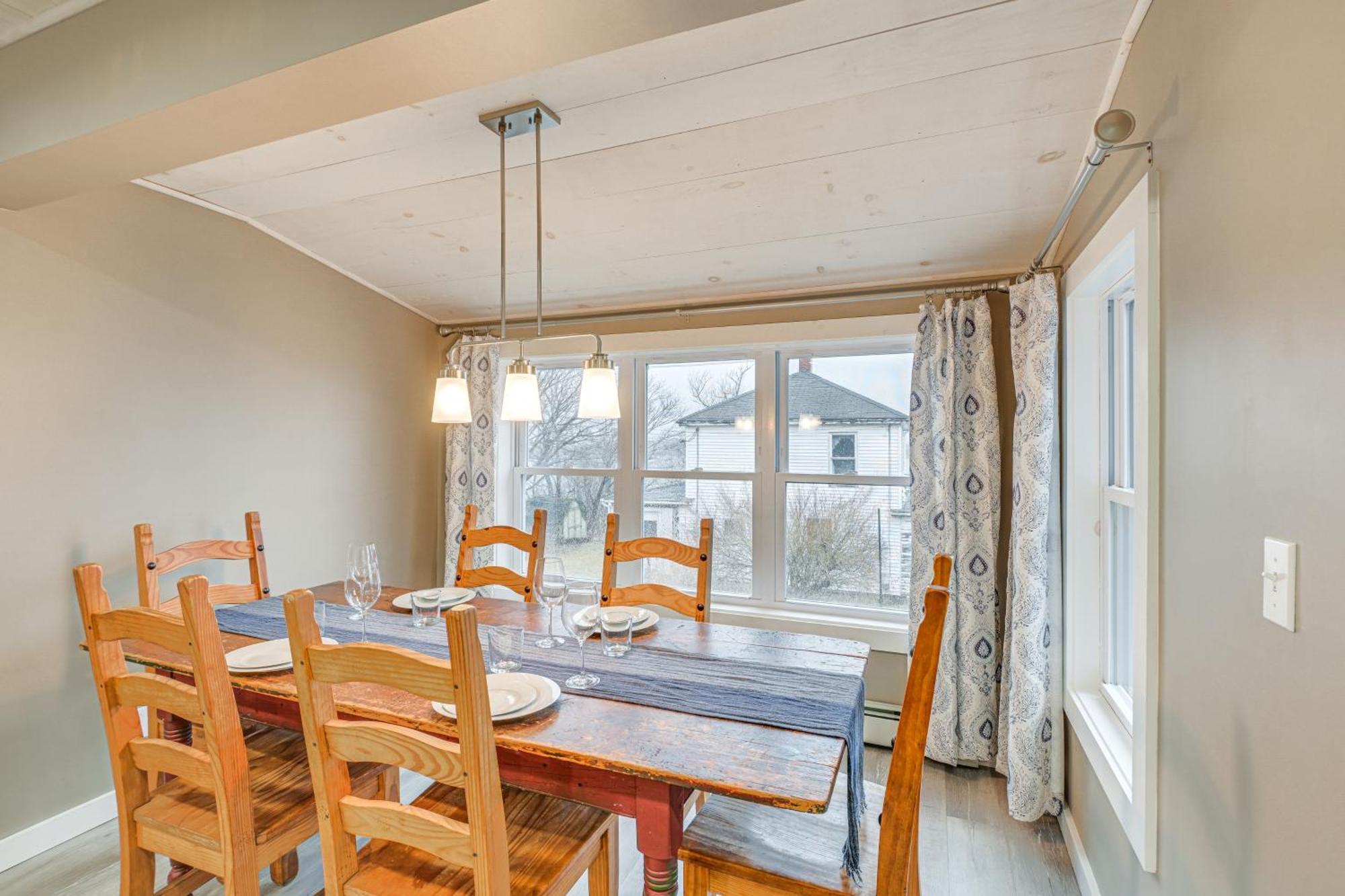 Cozy Maine Getaway Covered Deck, Walk To Beach! Lubec Exterior photo